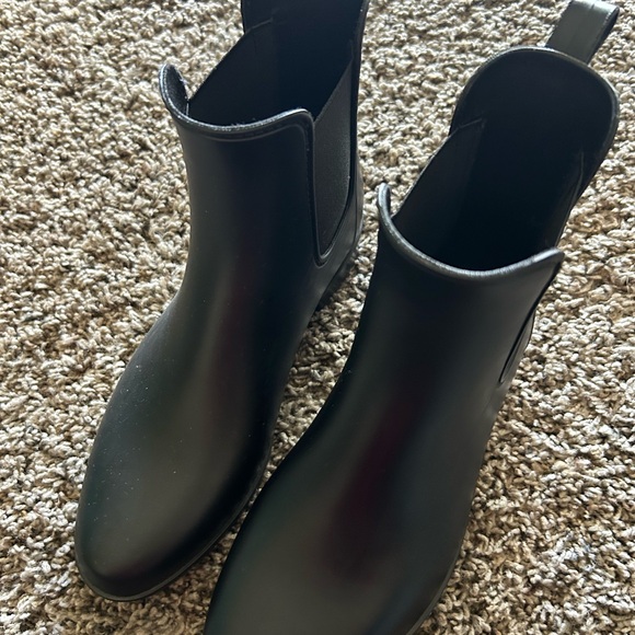 a new day Black Ankle Boots - Picture 3 of 5